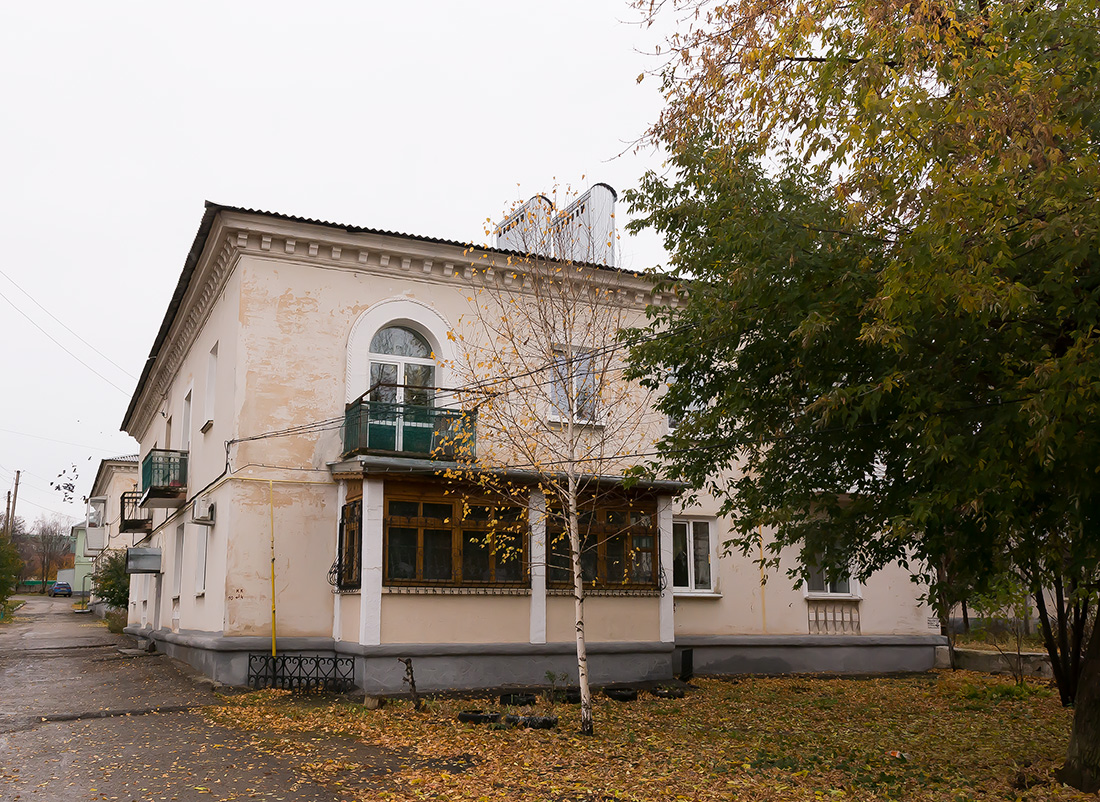 Октябрьский, Улица Калинина, 3