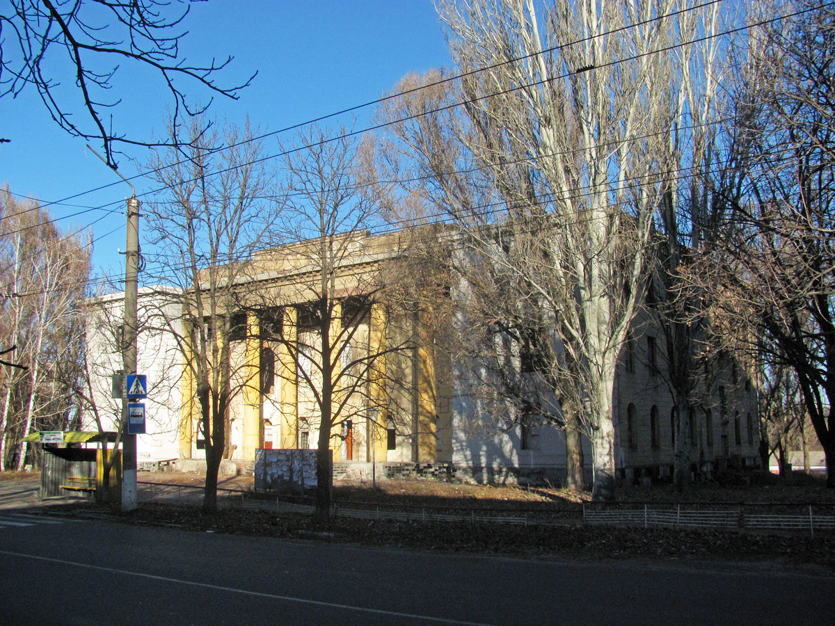 Артёмовск, Улица Артёма, 3