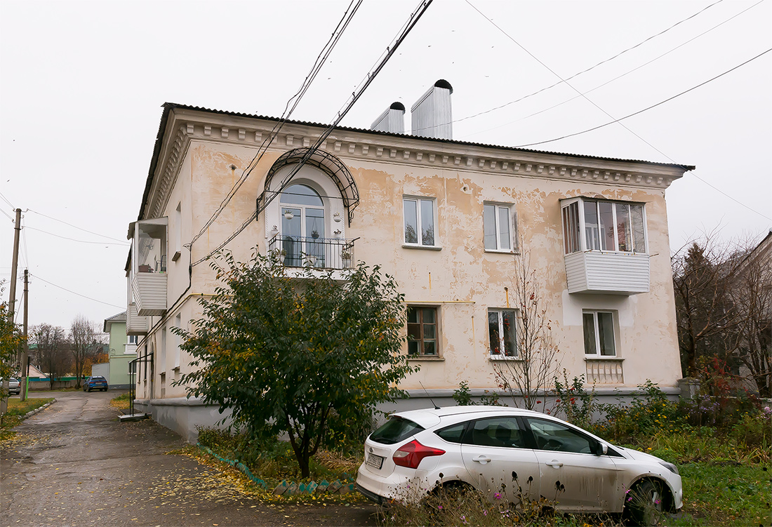 Oktjabrski, Улица Калинина, 5
