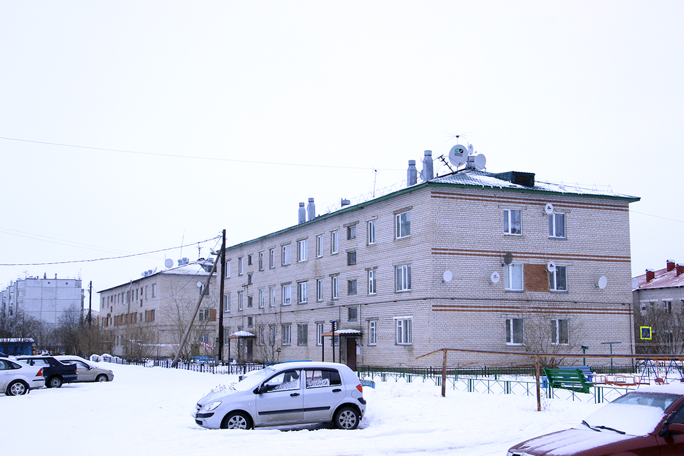 Naryan-Mar, Улица 60-летия СССР, 3; Улица 60-летия СССР, 1