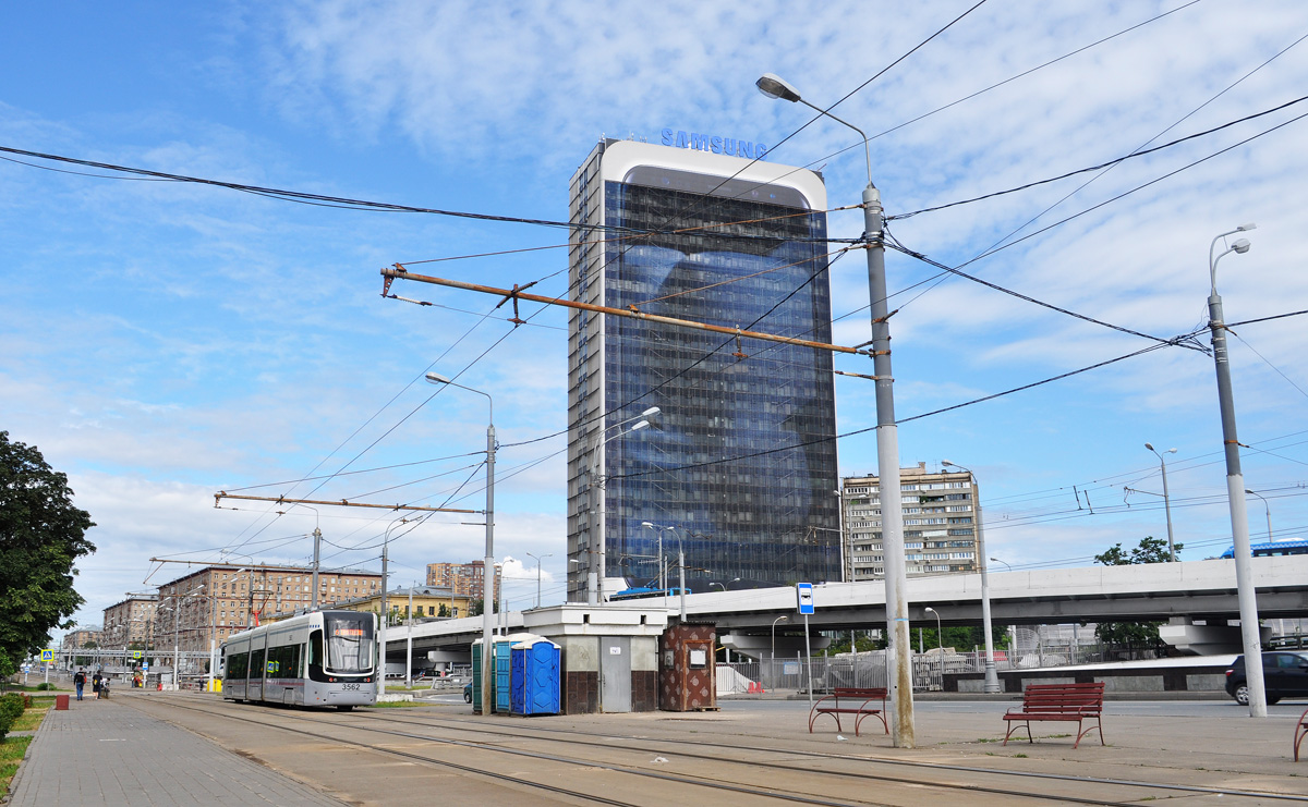 Moscow, Волоколамское шоссе, 2; Ленинградское шоссе, 3 корп. 1