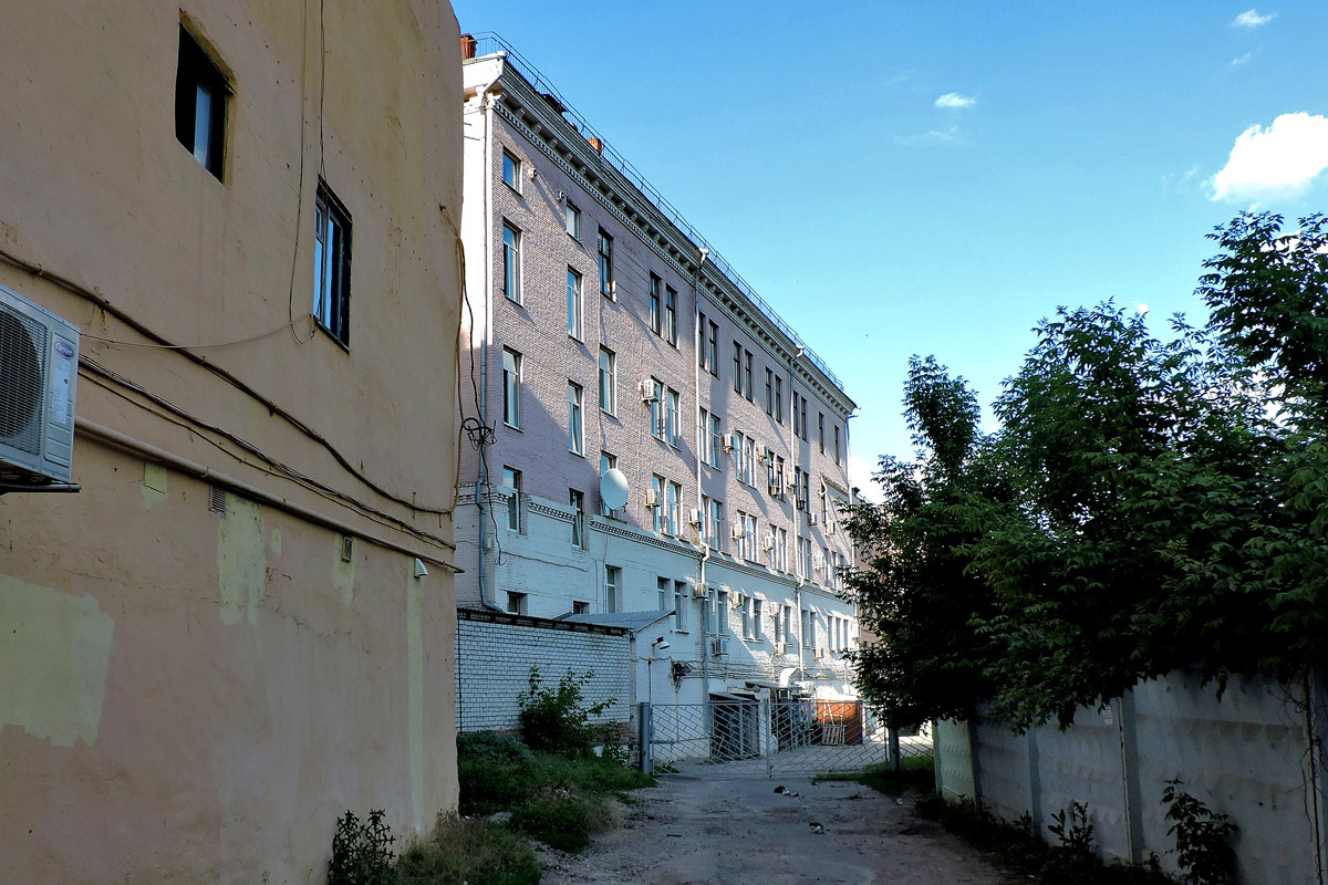Харьков, Проспект Героев Харькова, 6-8