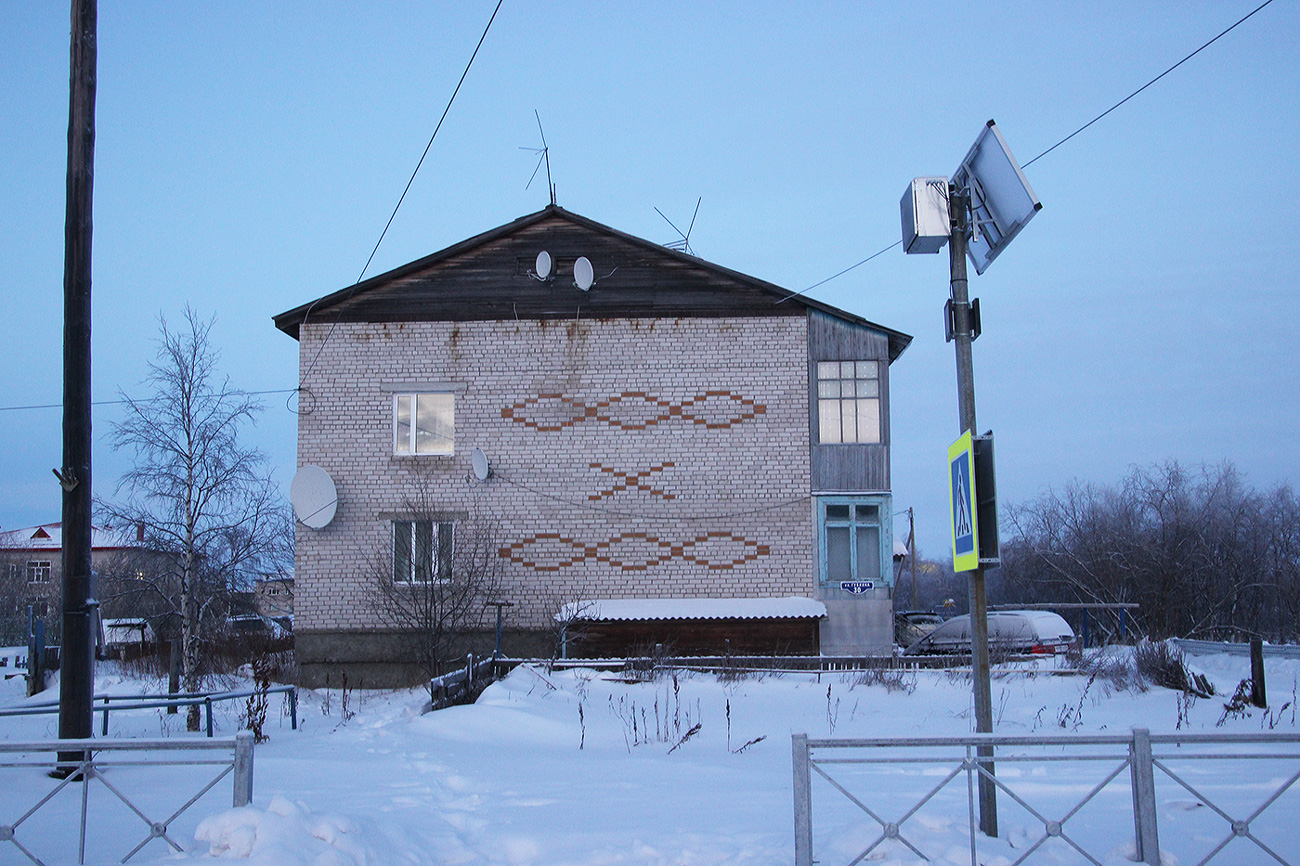 Искателей, Улица Губкина, 30