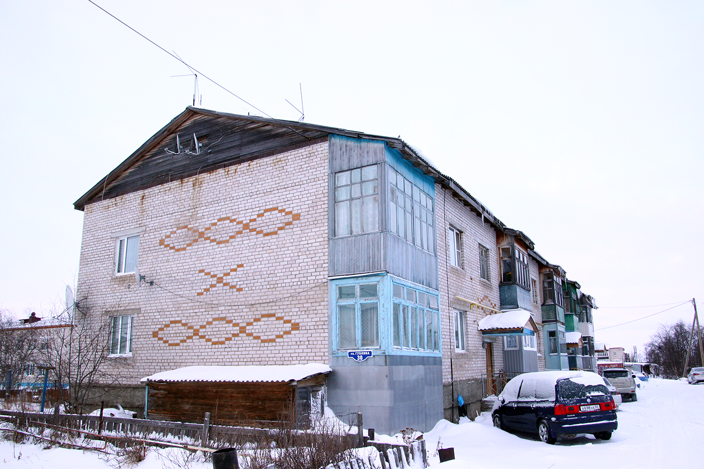 Искателей, Улица Губкина, 30
