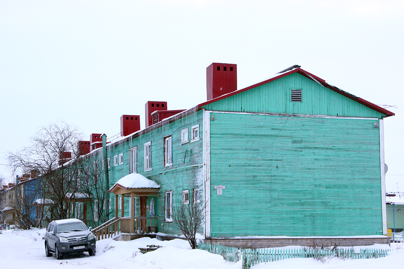 Iskateley, Улица Северная, 7