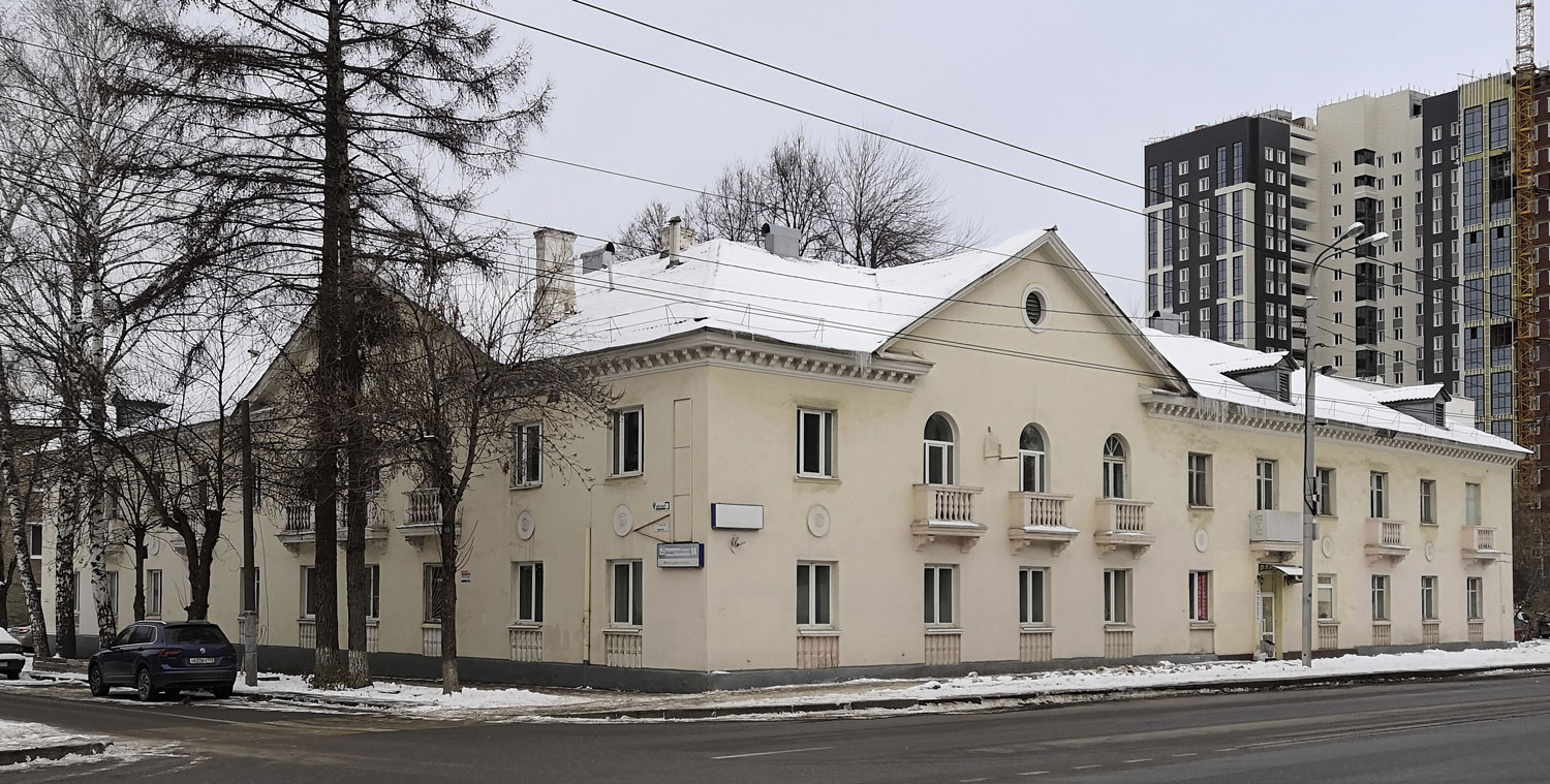 Уфа, Переулок Пархоменко, 14; Петропавловская улица, 50