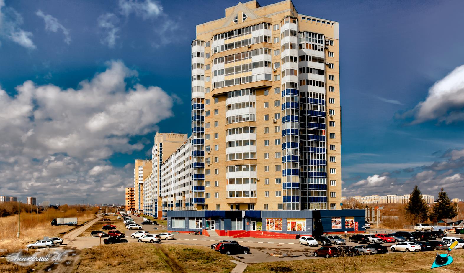 Омск, 3-я Енисейская улица, 32 корп. 3; 3-я Енисейская улица, 32 корп. 2