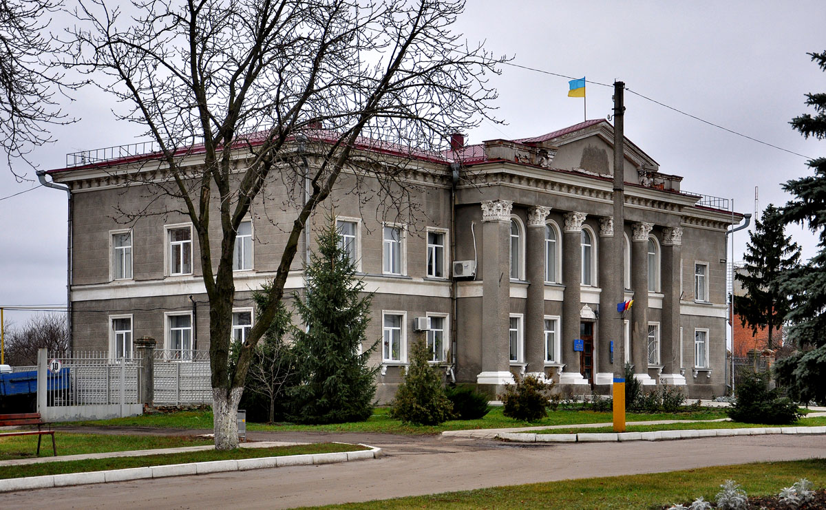Золочев, Слобожанская площадь, 5