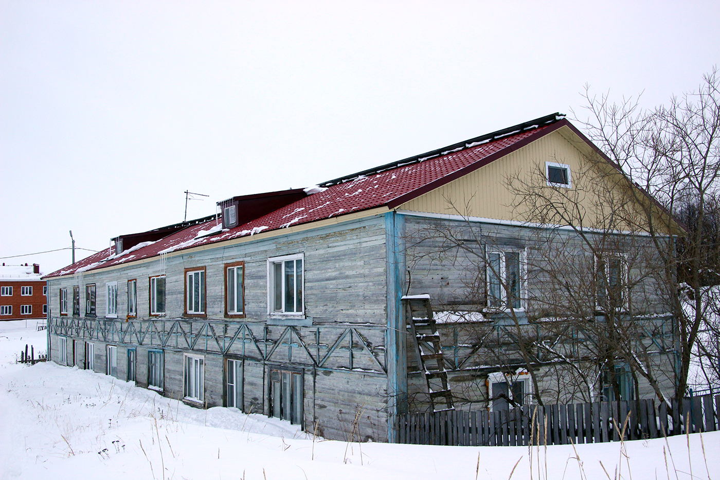 Искателей, Озёрная улица, 1Б