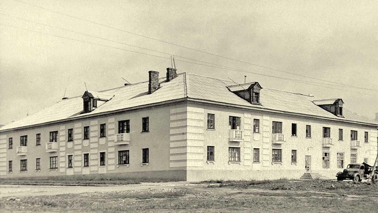 Уфа, Кольцевая улица, 89 / Улица Репина, 18
