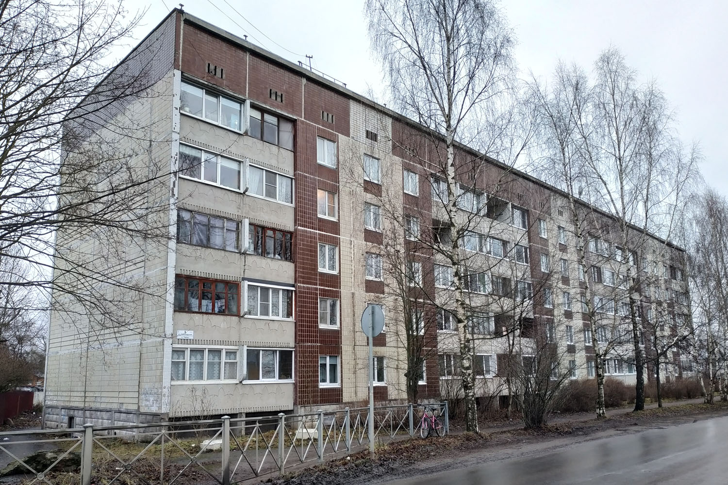 Гатчинский округ, прочие н. п., Тайцы, Санаторская улица, 5