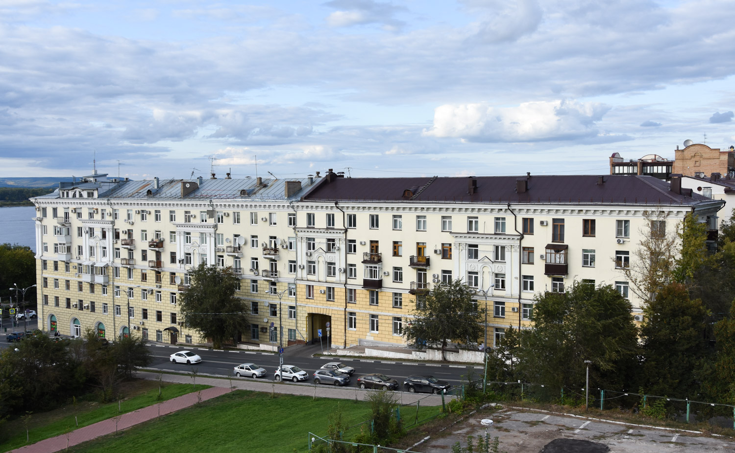 Самара, Улица Маяковского, 2 / Волжский проспект, 31