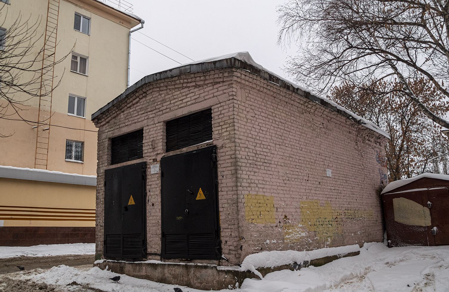 Уфа, Проспект Октября, 127*