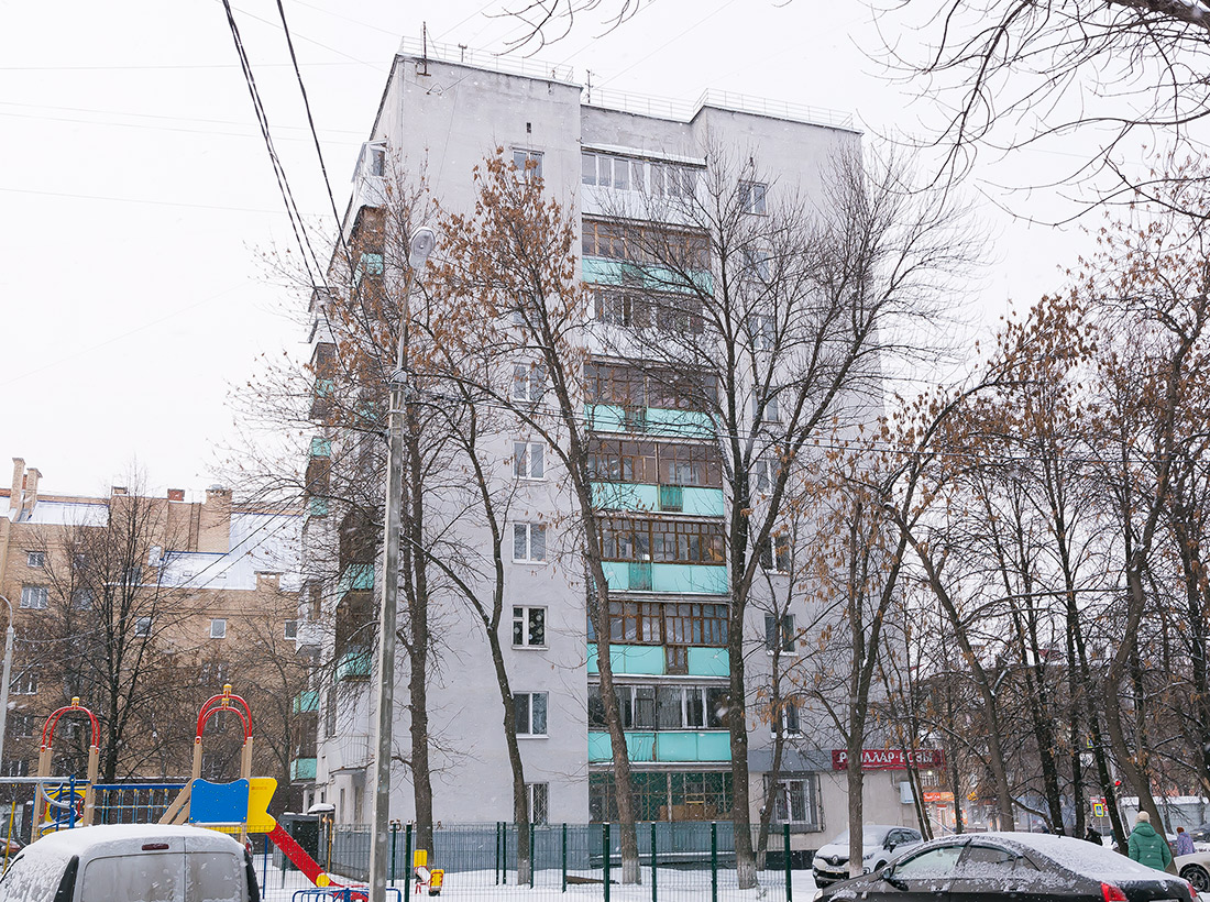 Ufa, Улица Машиностроителей, 10 / Черниковская улица, 53