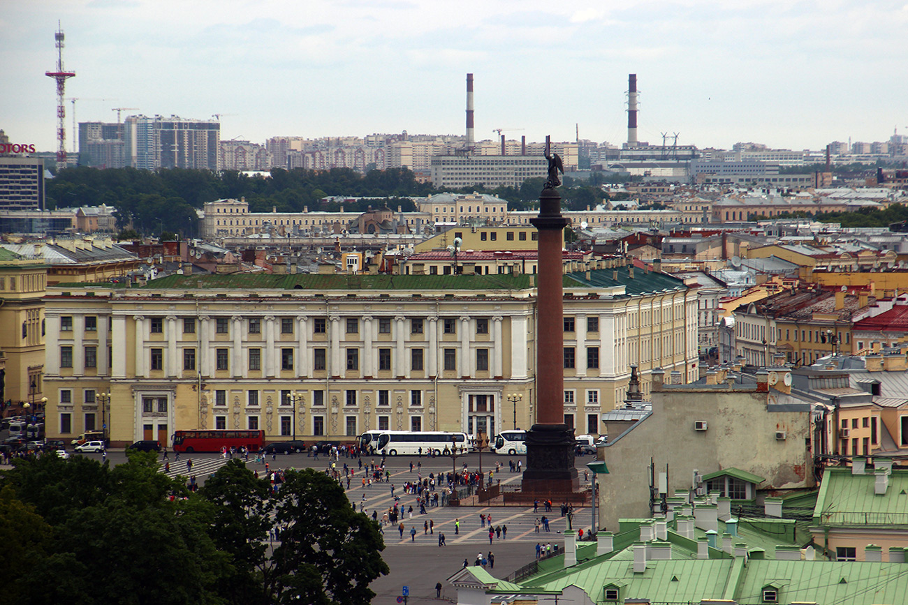 Санкт-Петербург, Дворцовая площадь, 4 / Миллионная улица, 40