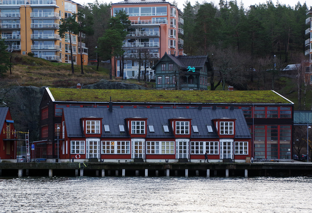 Нака, Augustendalsvägen, 47-49; Augustendalsvägen, 62-64; Fabrikörvägen, 16