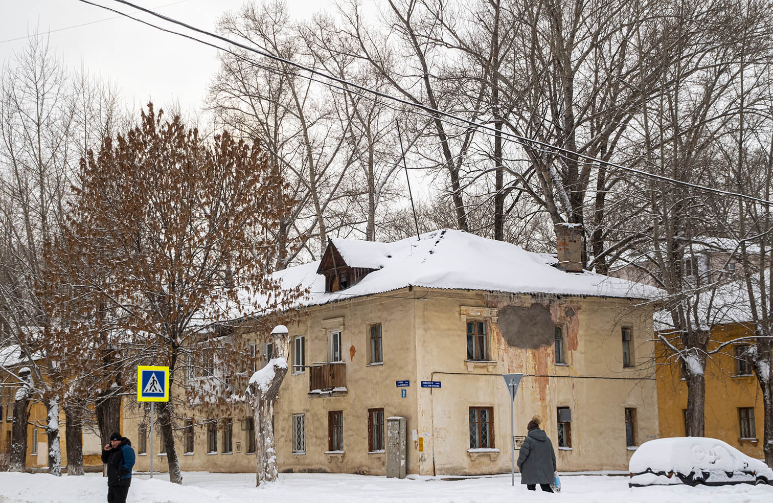 Уфа, Кремлёвская улица, 51 / Улица Ломоносова, 20