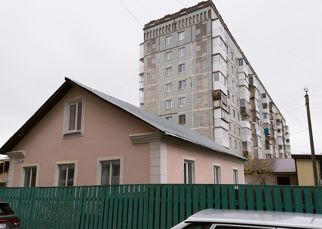 Oktyabrski, Проезд Степана Кувыкина, 2; Улица 24-й микрорайон, 27