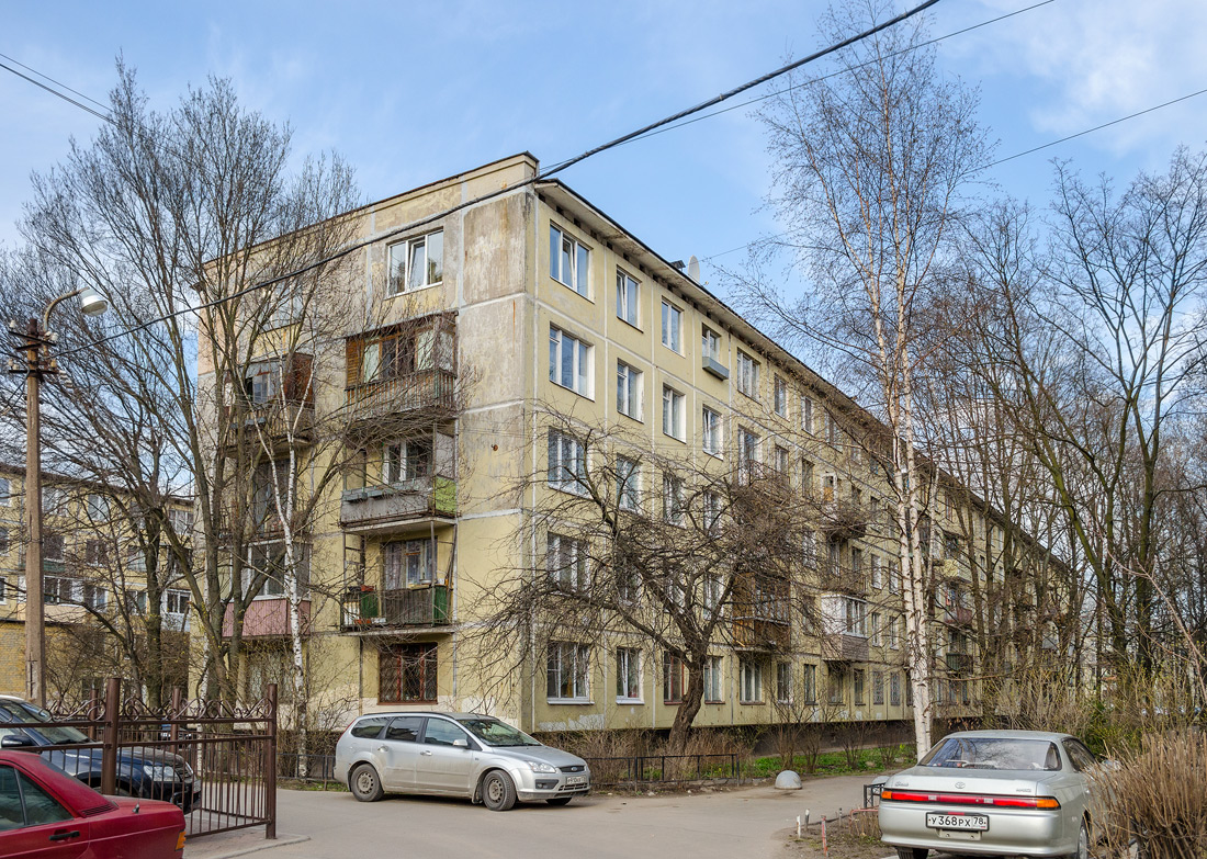 Санкт-Петербург, Бассейная улица, 13