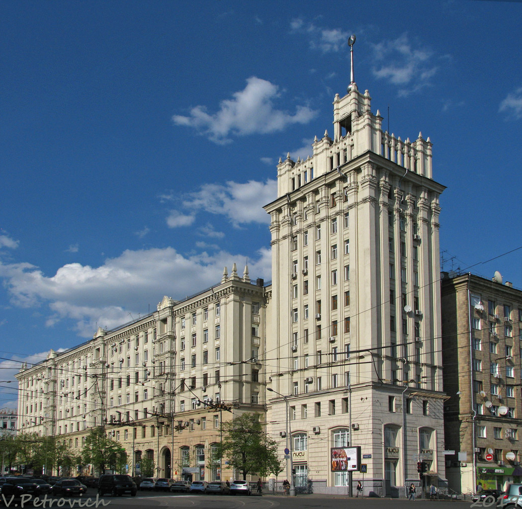 Charkow, Площадь Конституции, 2 / Проспект Героев Харькова, 2