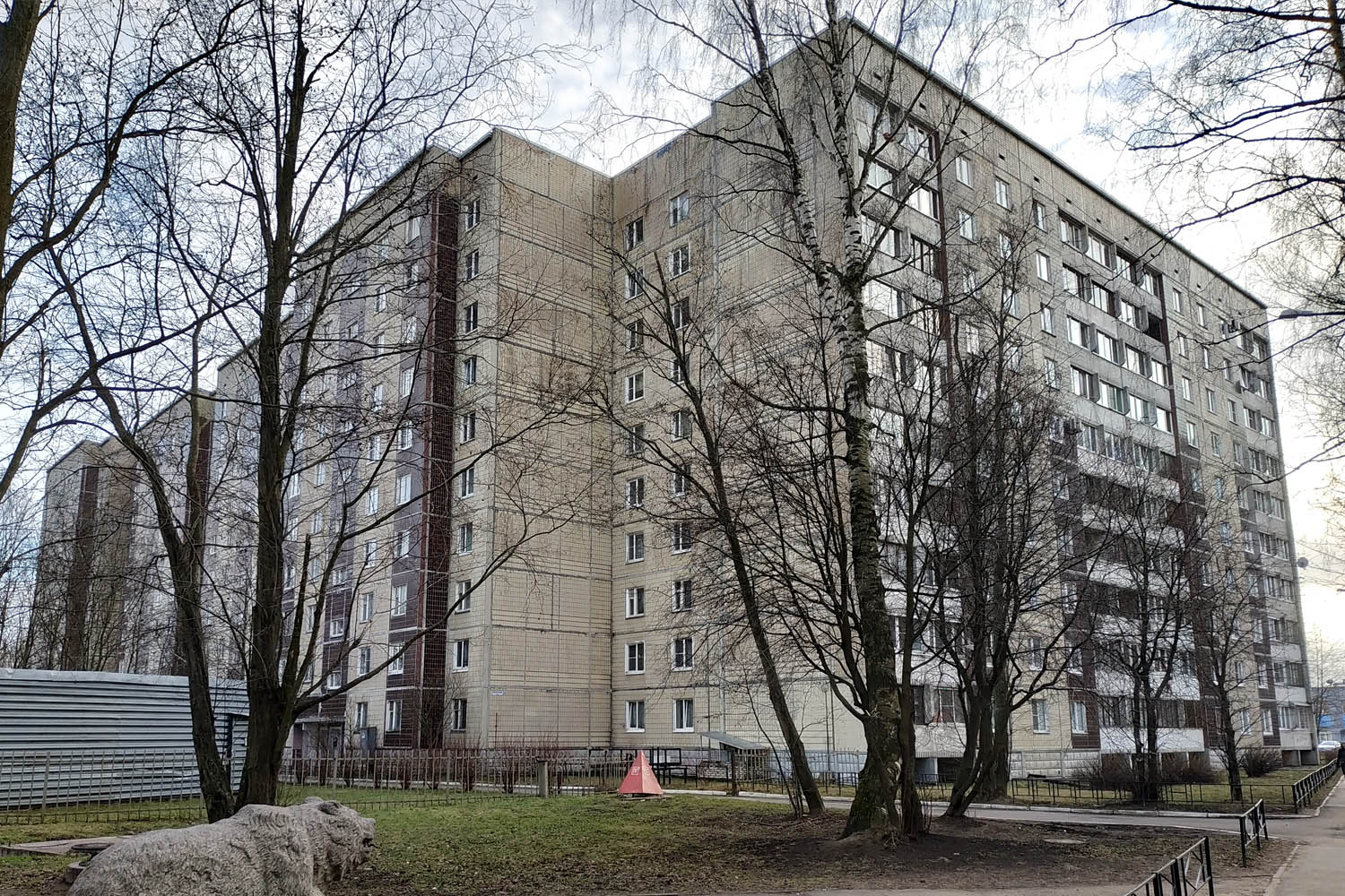 Мурино, Оборонная улица, 26
