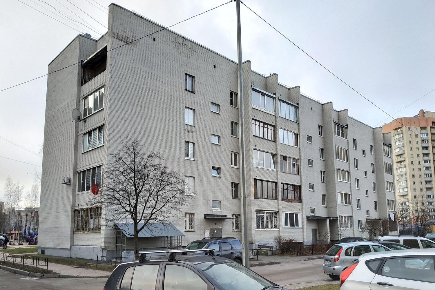 Мурино, Оборонная улица, 10