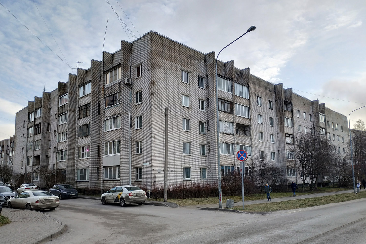 Мурино, Оборонная улица, 2