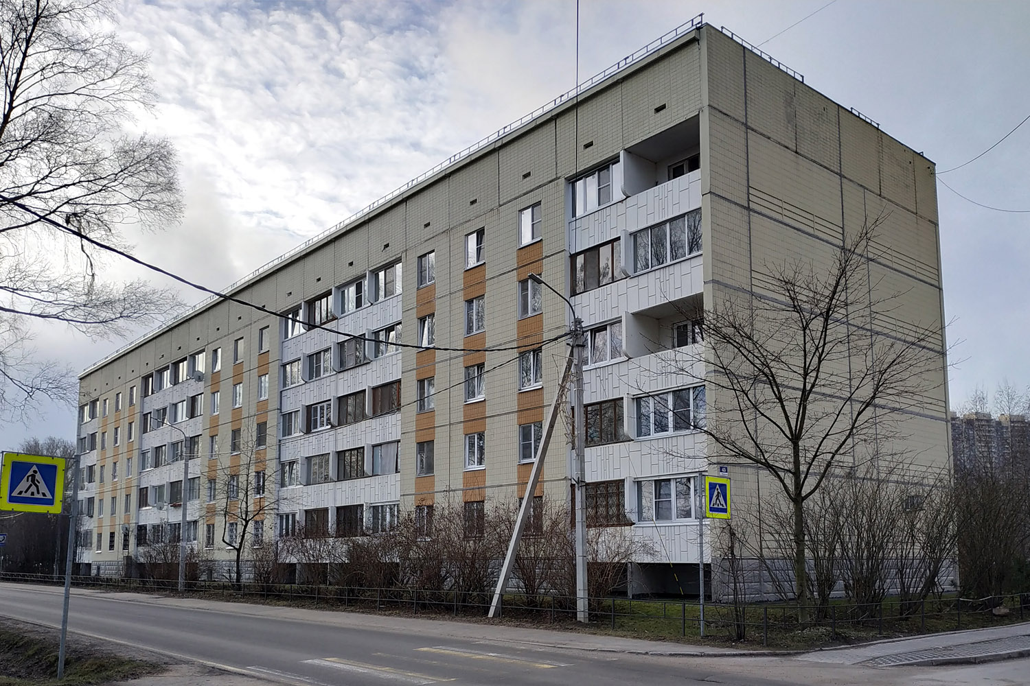 Мурино, Оборонная улица, 45