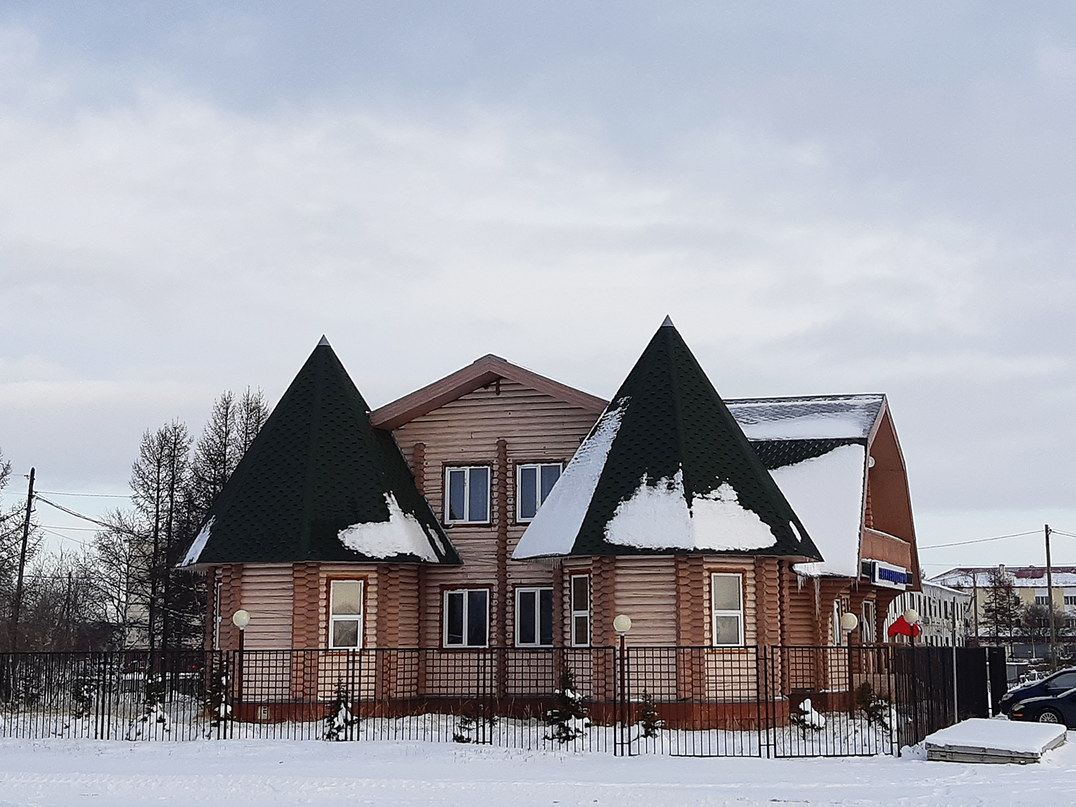 Искателей, Улица Россихина, 9А