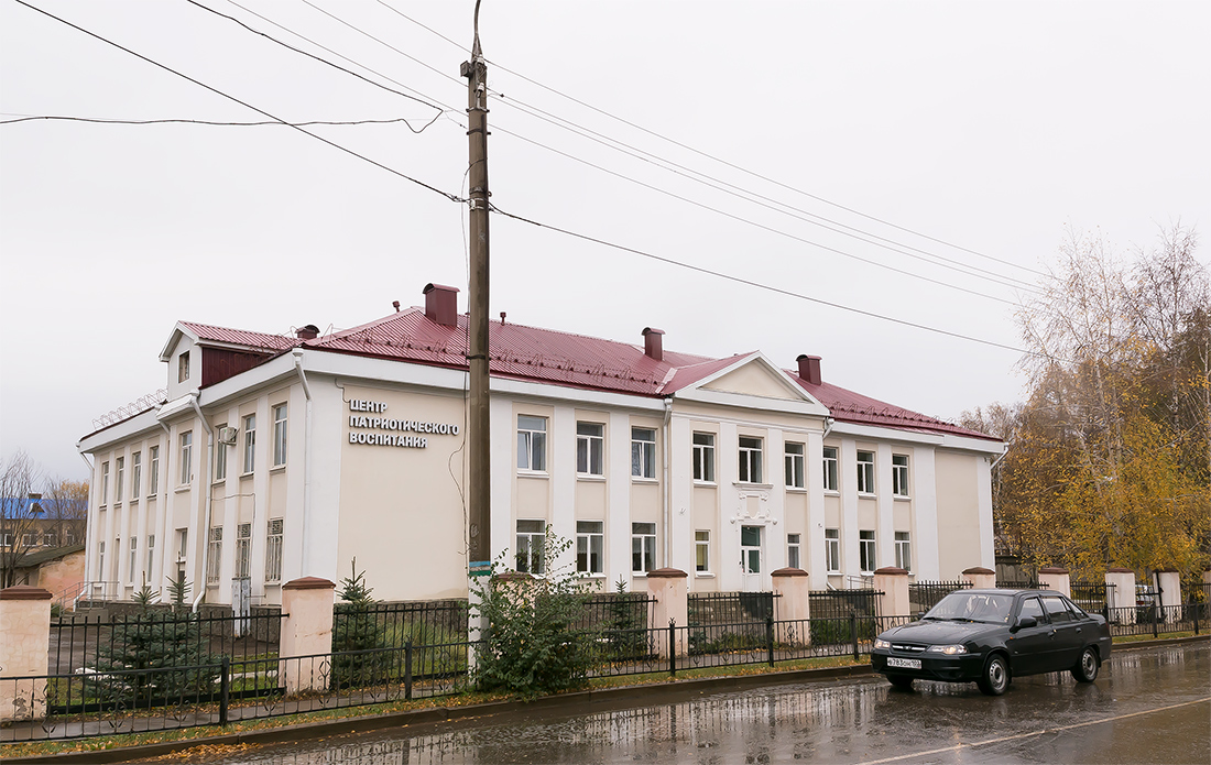 Октябрьский, Комсомольская улица, 22/1