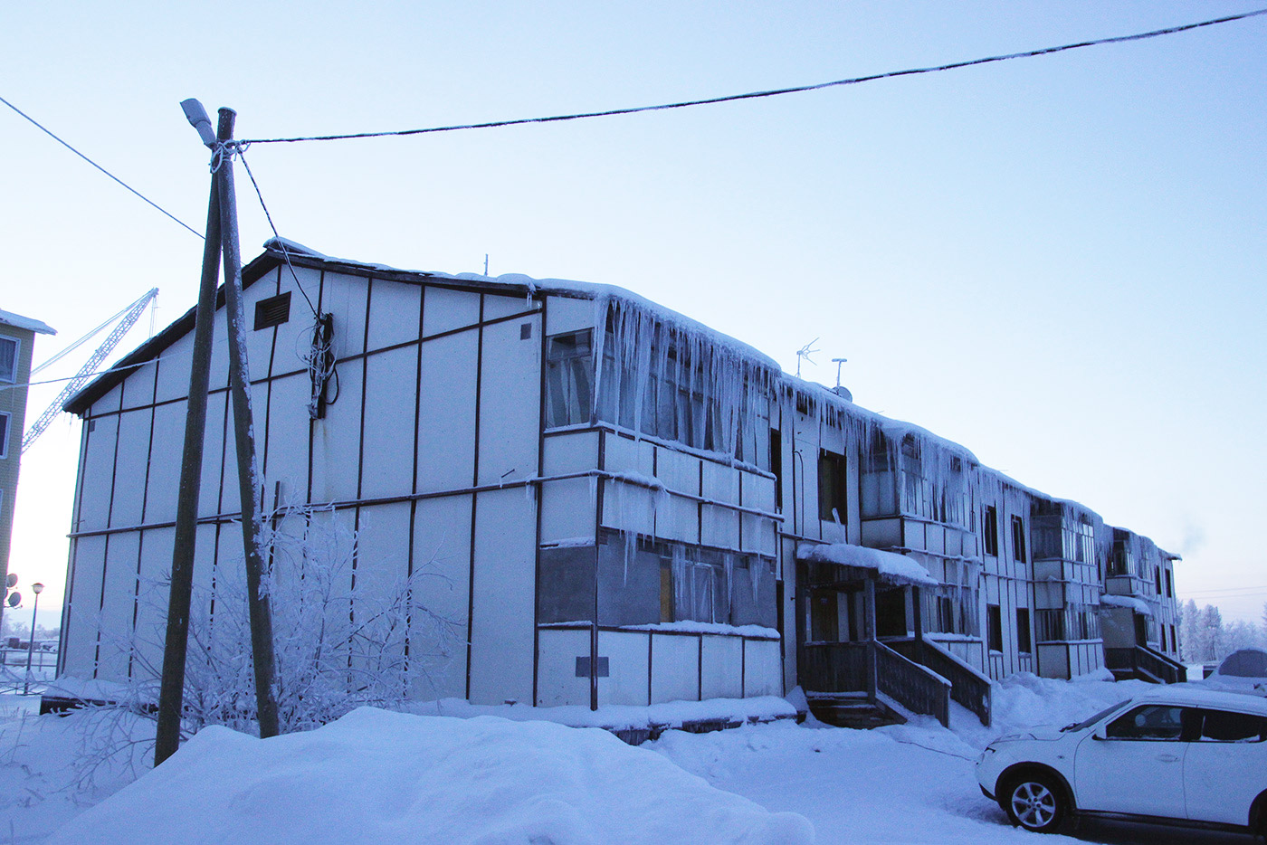 Искателей, Улица Россихина, 10