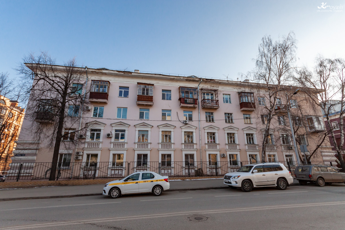 Kasan, Улица Япеева, 8 / Улица Бехтерева, 2