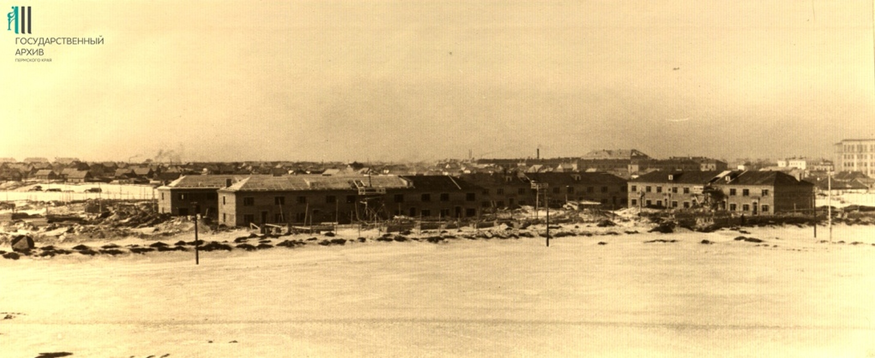 Perm, Кузбасская улица, 37А; Новосибирская улица, 16А; Новосибирская улица, 16. Perm — Panoramas