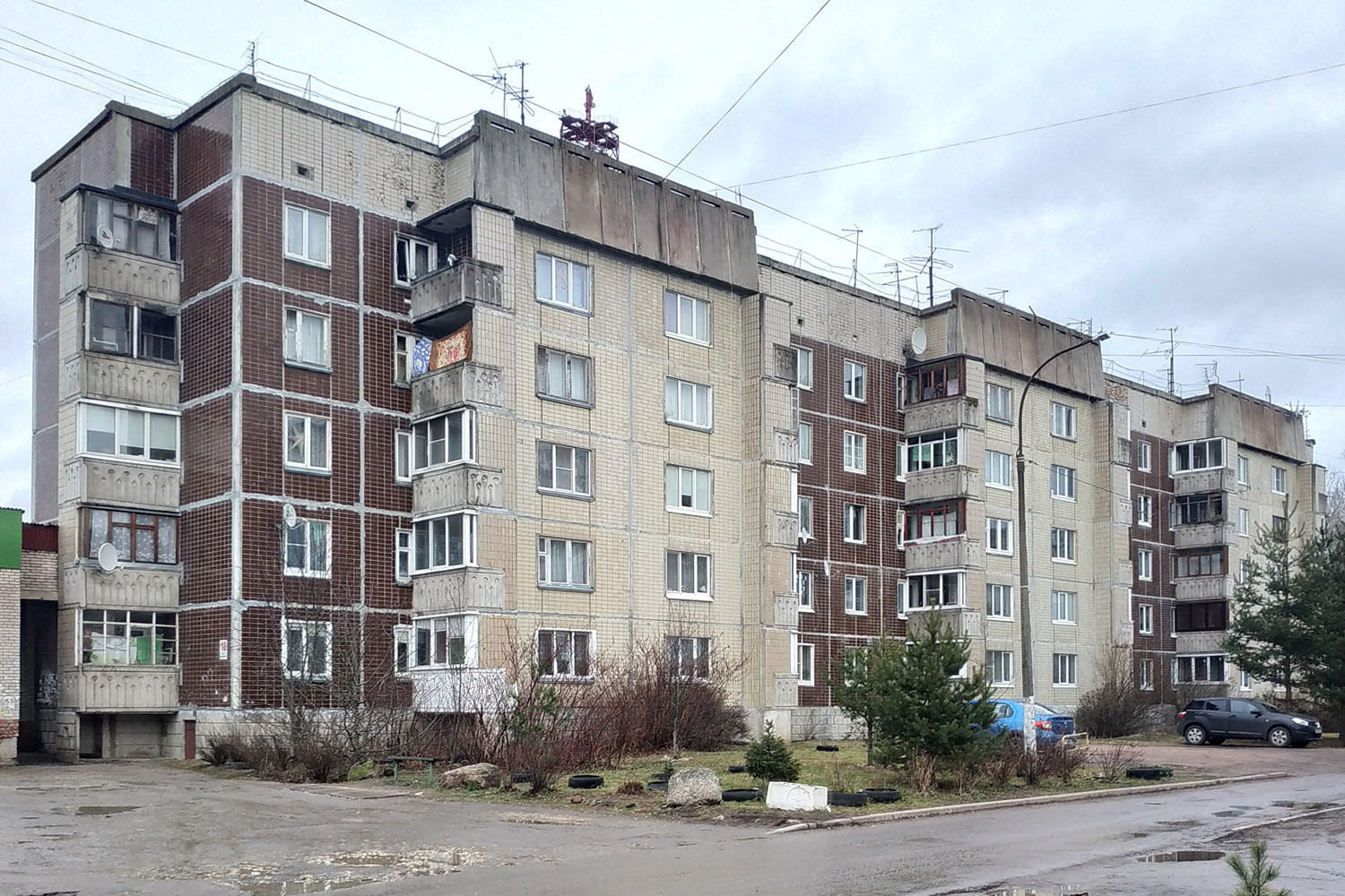 Красный Бор, Комсомольская улица, 18