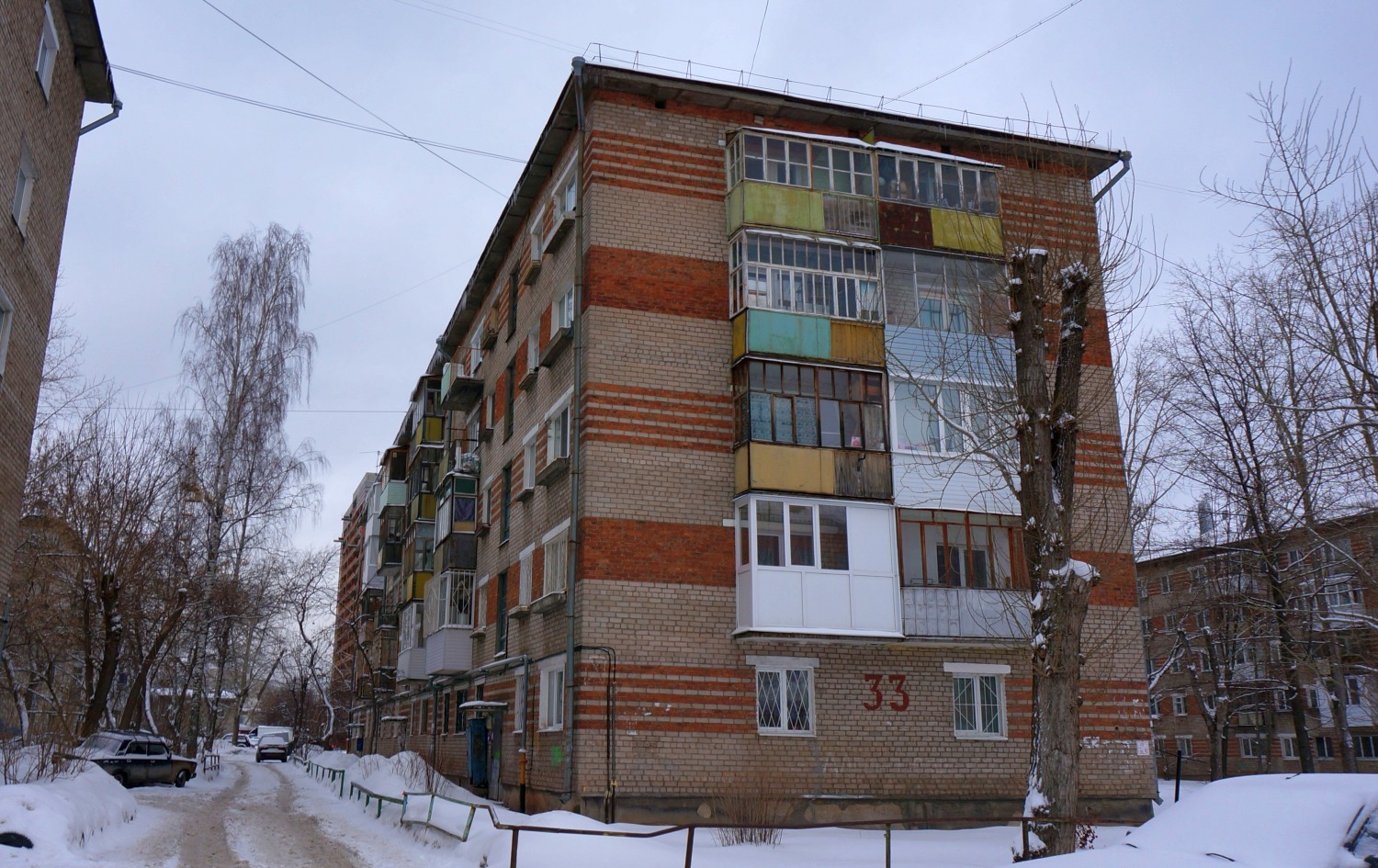 Пермь, Улица Лодыгина, 33