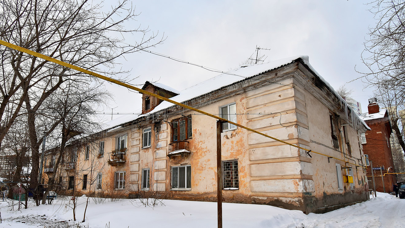 Пермь, Улица Красные Казармы, 17