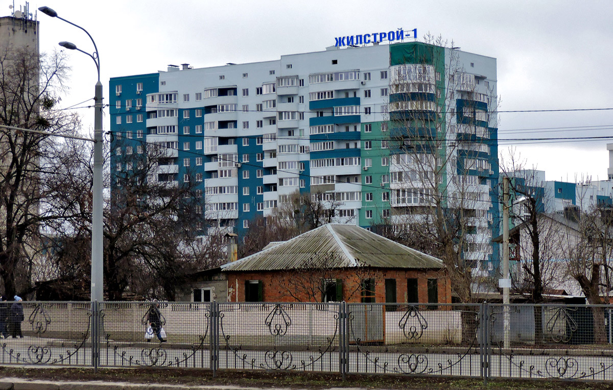 Харьков, Макеевская улица, 3; Проспект Гагарина, 170 стр