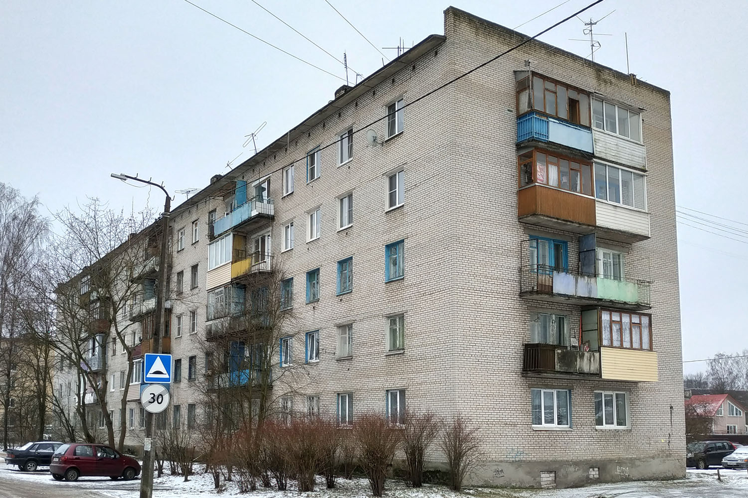Мга, Улица Дзержинского, 16