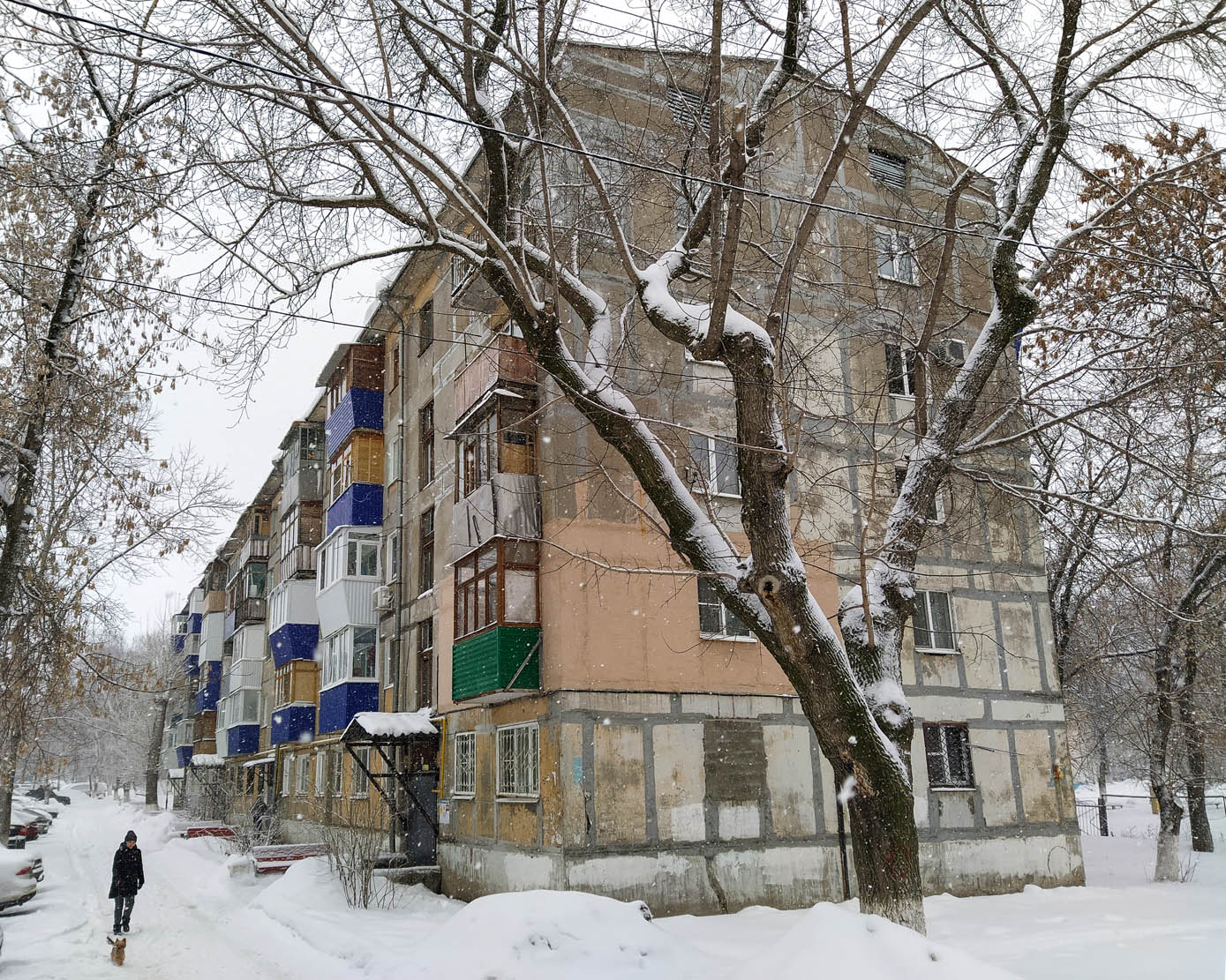 Новокуйбышевск, Улица Калинина, 3Б
