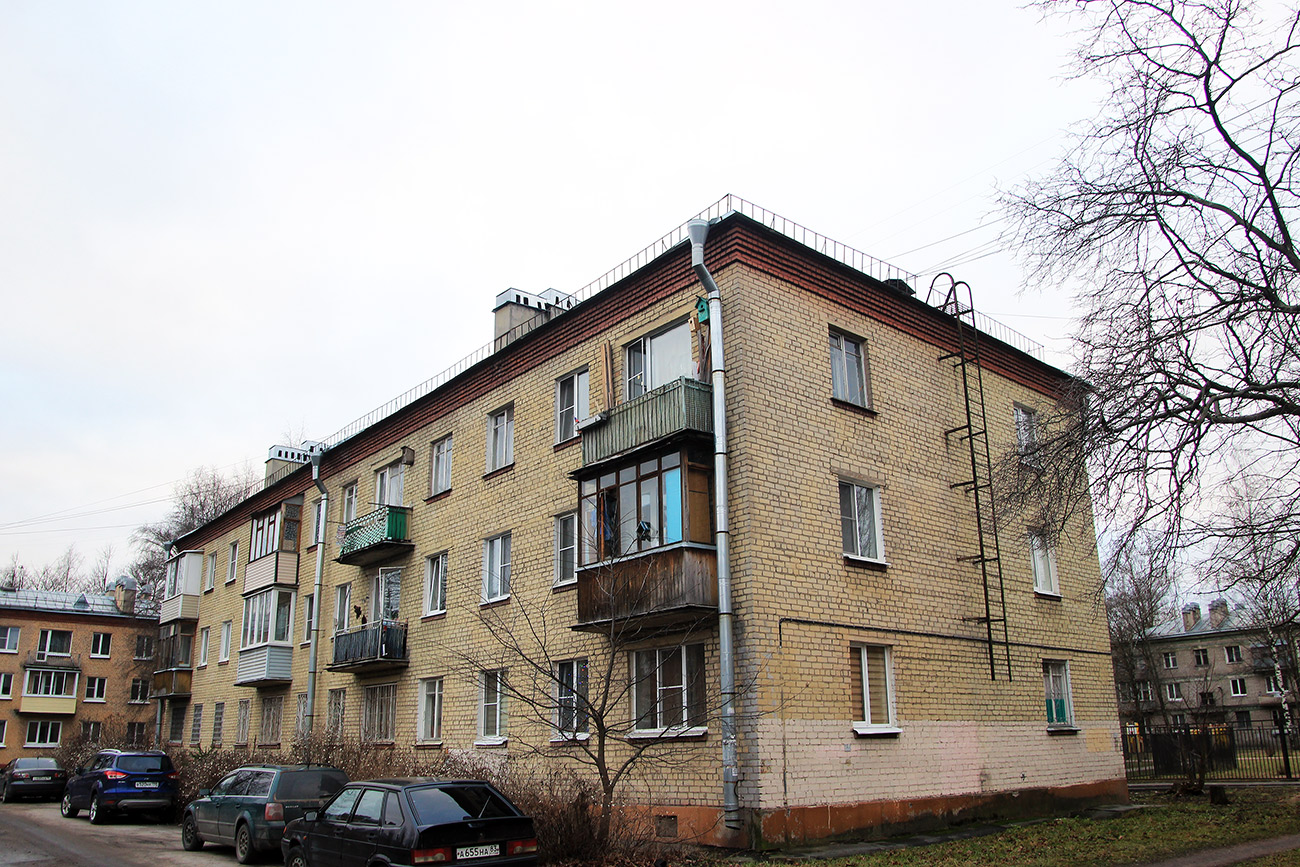 Колпiно, Площадь Коммуны, 3