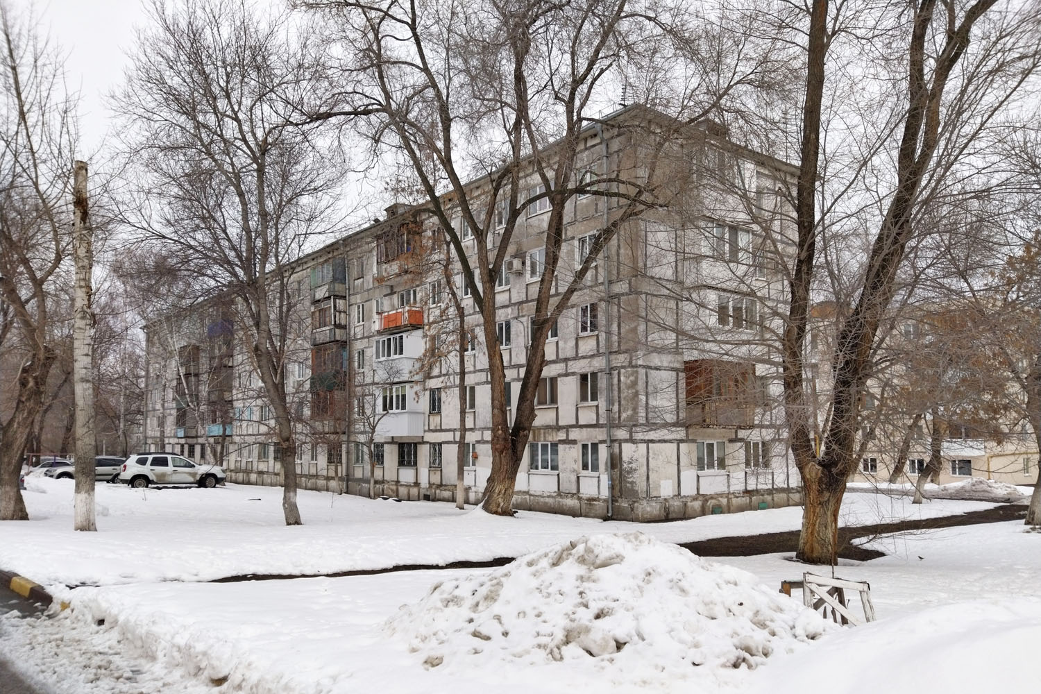 Новокуйбышевск, Улица Дзержинского, 42