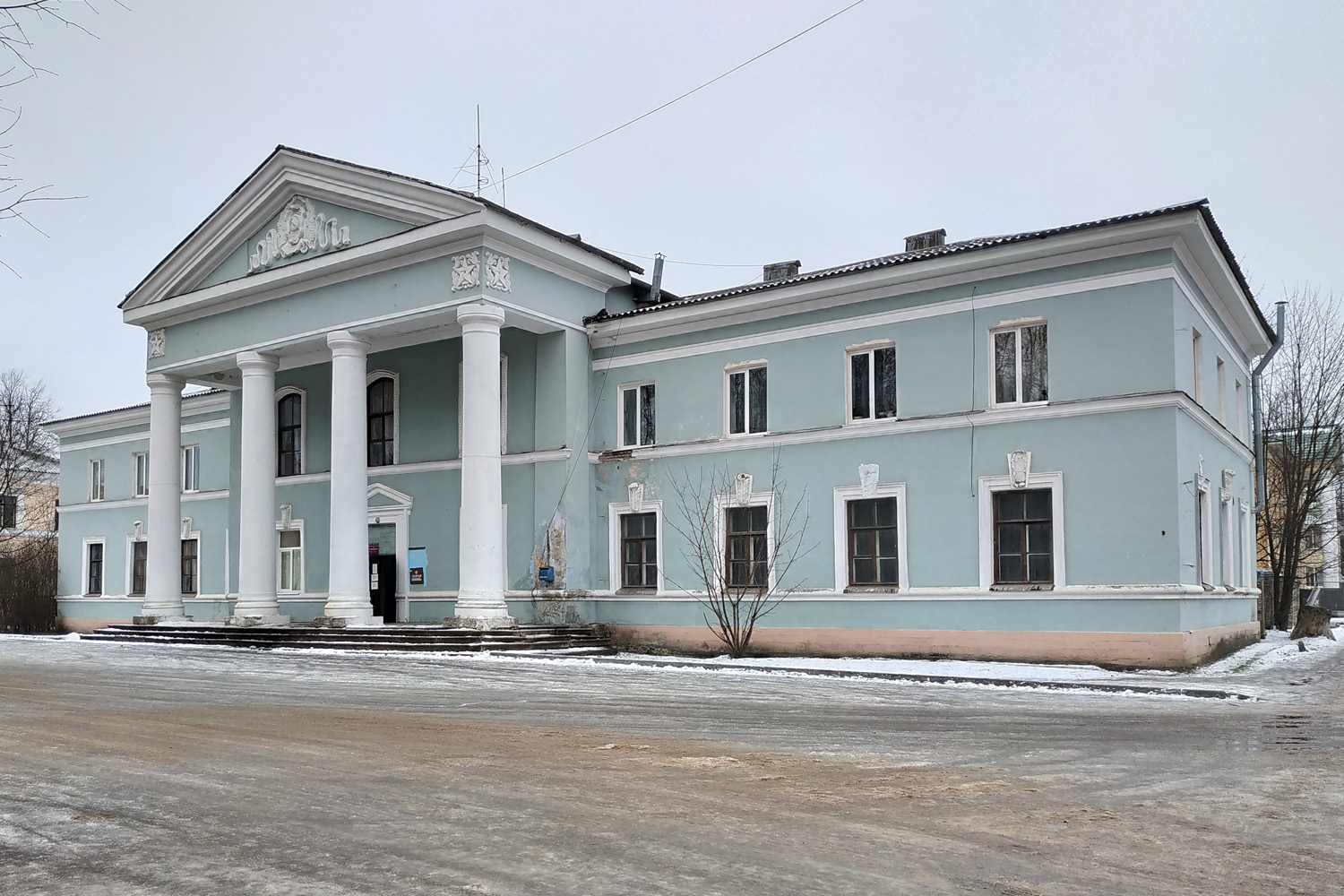 Мга, Спортивная улица, 1 / Советский проспект, 59