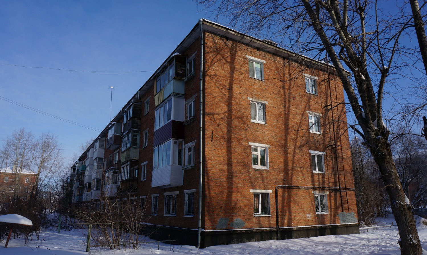 Пермь, Улица Анвара Гатауллина, 6 / Улица Куйбышева, 161