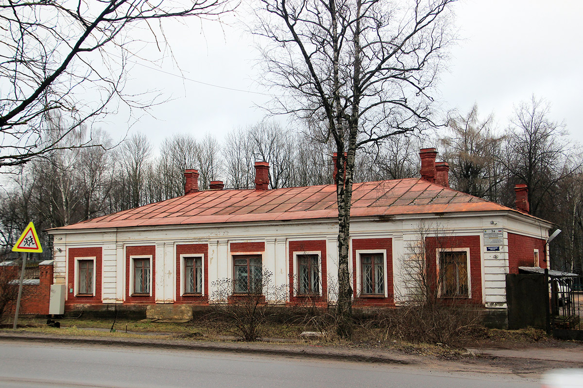 Гатчина, Красноармейский проспект, 3