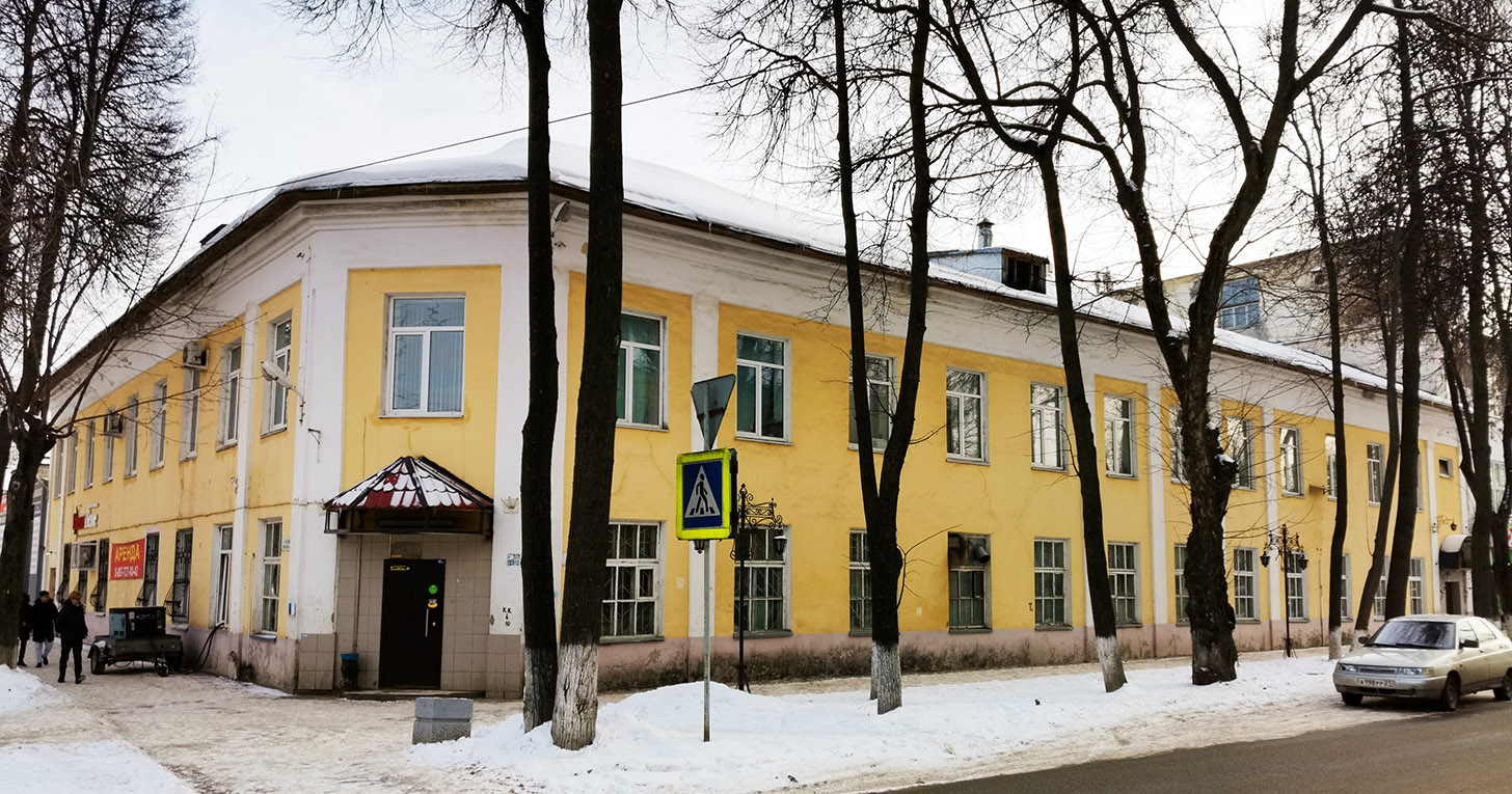 Йошкар-Ола, Улица Чехова, 61 / Улица Якова Эшпая, 109