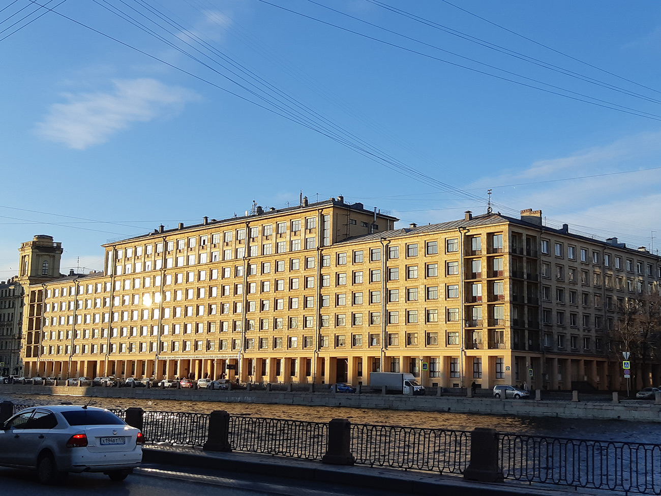 Санкт-Петербург, Набережная реки Фонтанки, 123 / Переулок Бойцова, 7