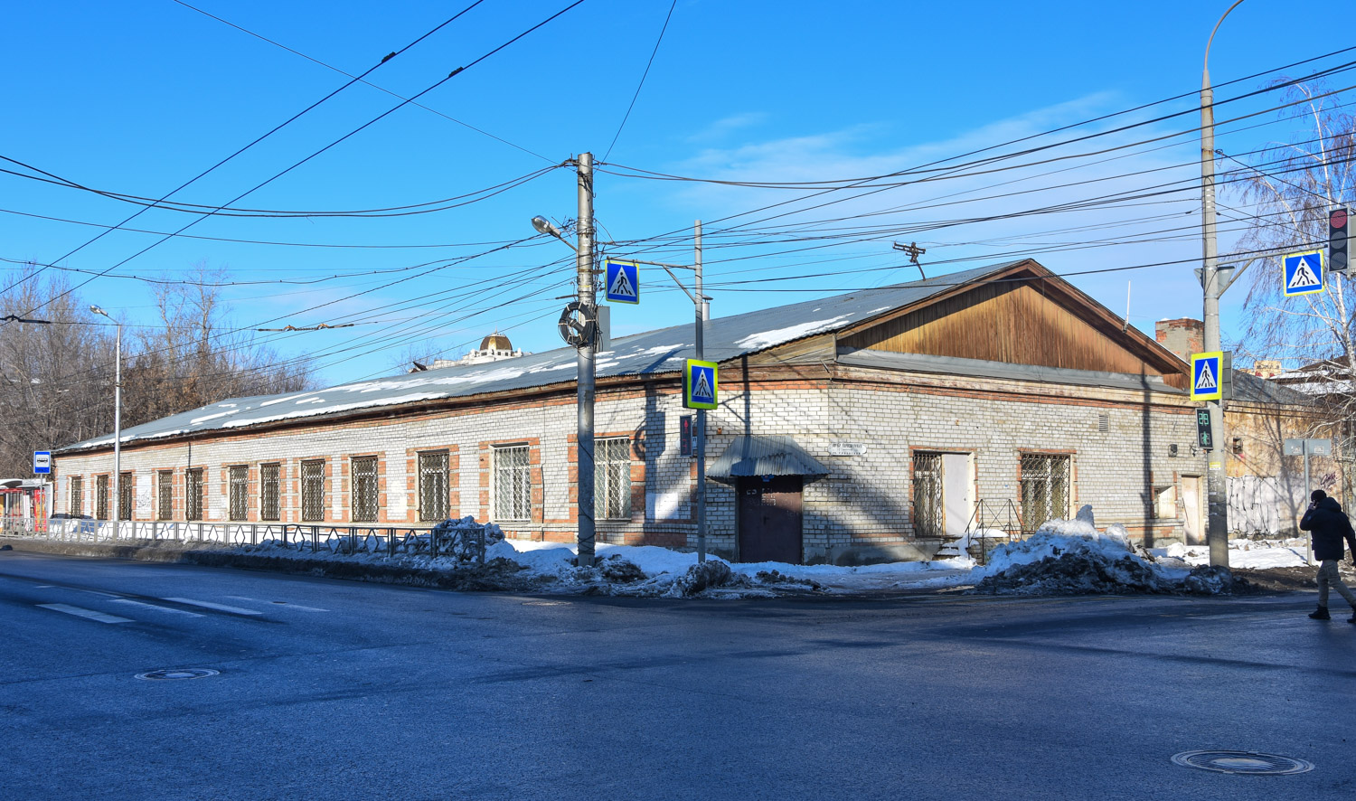 Самара, Улица Братьев Коростелёвых, 76 / Улица Льва Толстого, 108