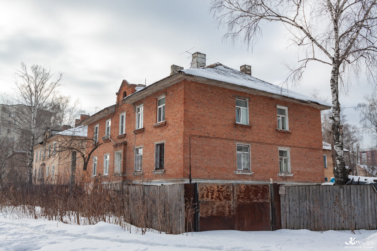 Kazan, Ново-Азинская улица, 27; Ново-Азинская улица, 29
