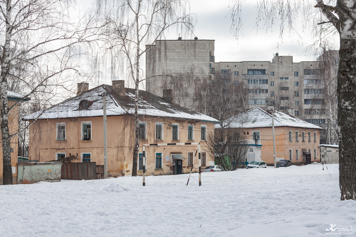Казань, Ново-Азинская улица, 23; Ново-Азинская улица, 19; Улица Академика Губкина, 31