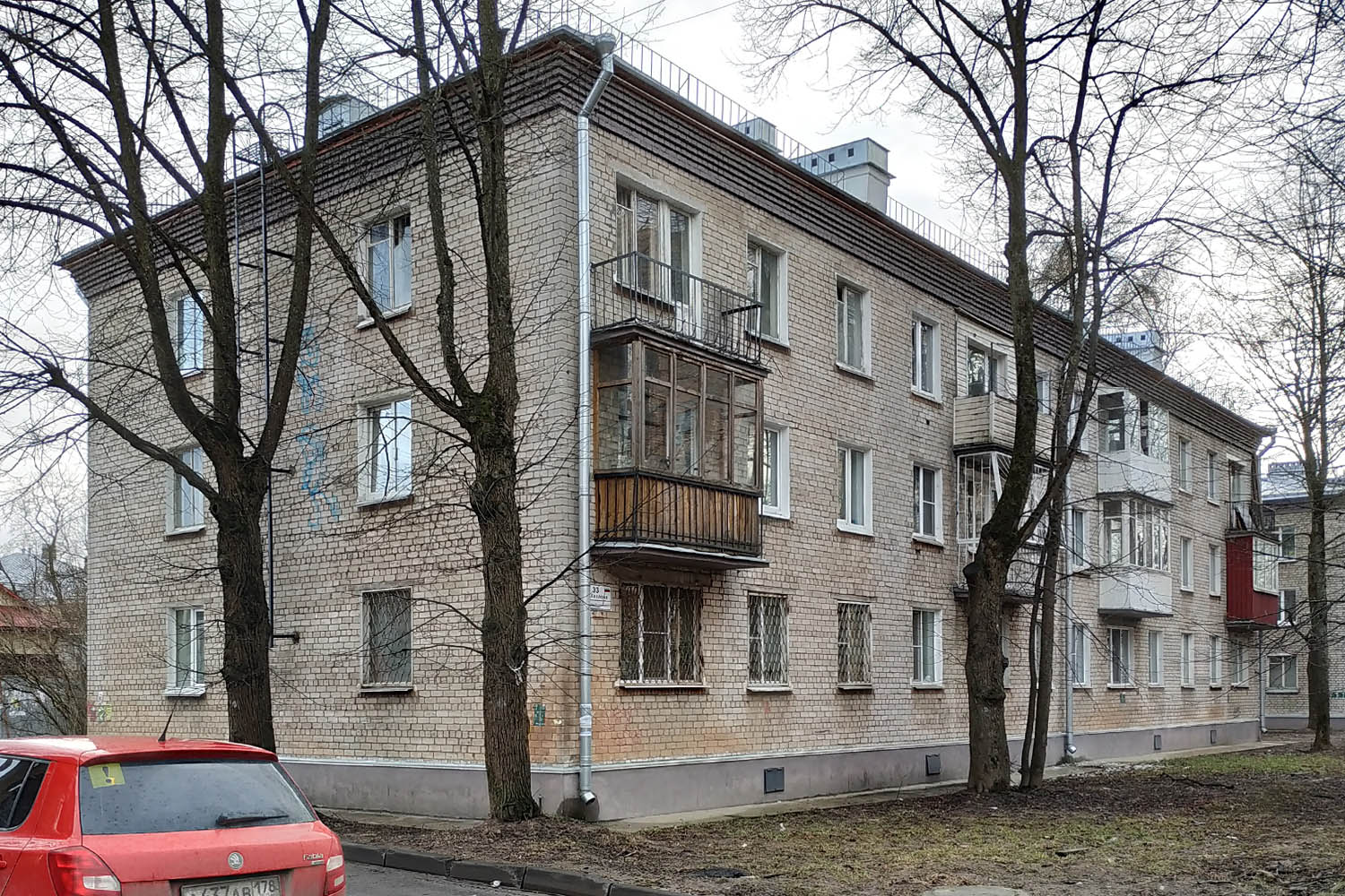 Гатчина, Улица Хохлова, 33
